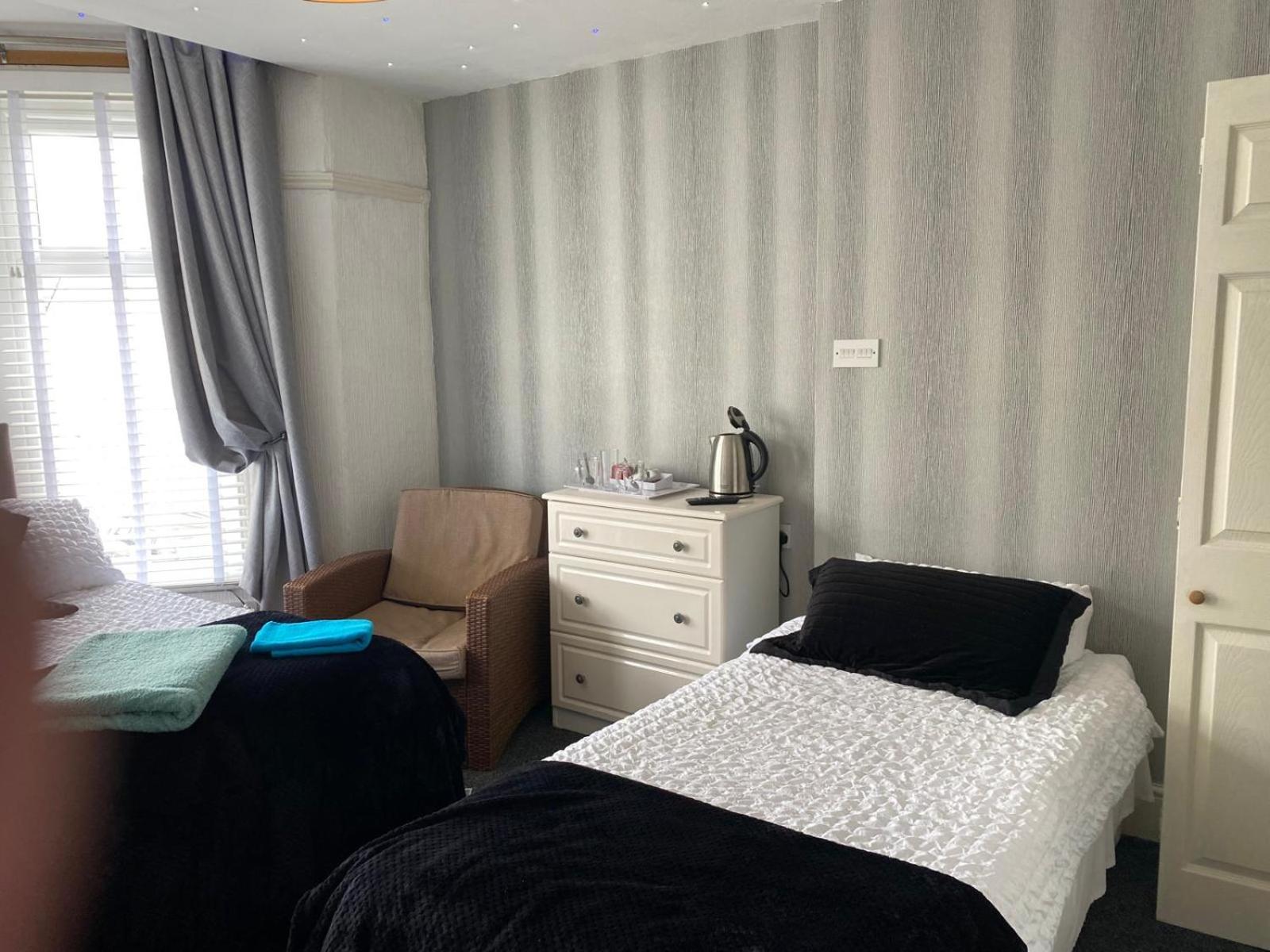 Villa Guest House Порткоул Екстериор снимка