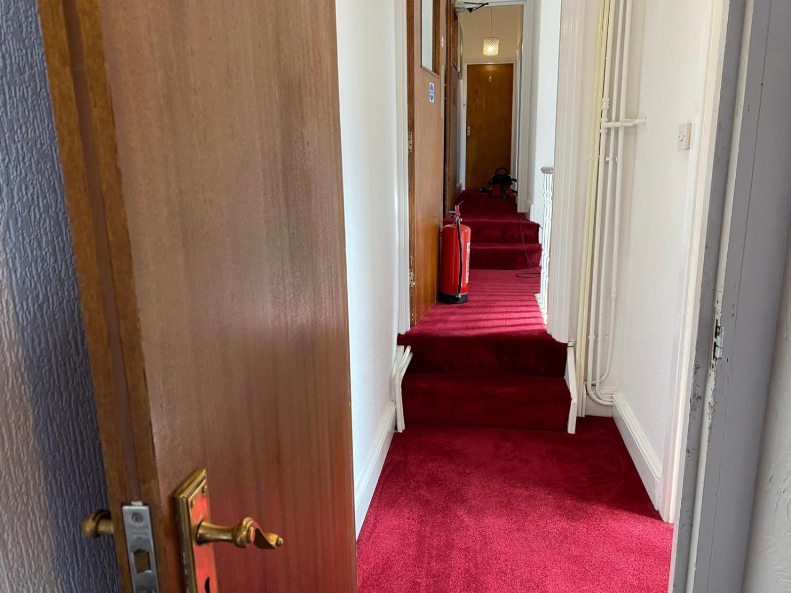 Villa Guest House Порткоул Екстериор снимка